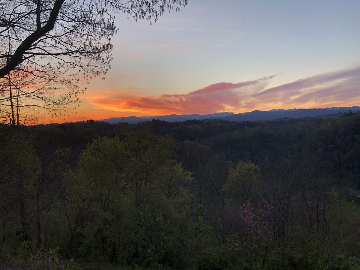 vacation home rentals Marshall NC