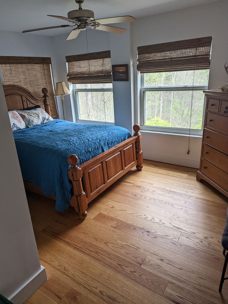 fully furnished vacation homes Marshall NC